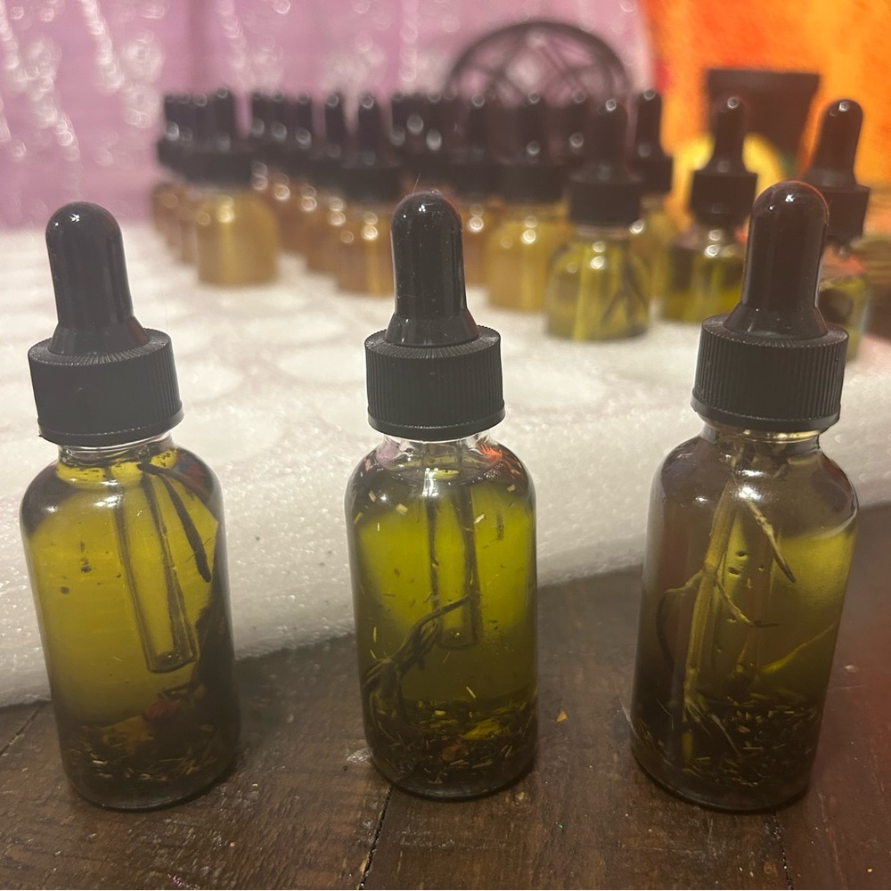 Amazing Hair Oil Growth 1oz Bottle with Dropper
SEE RESULTS IN TWO WEEKS!!!!